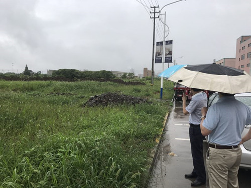博顿投资陪同项目方考察合作园区 求购50亩土地用于扩大规模