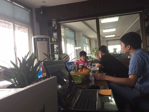 博顿投资陪同合作园区拜访项目方 沟通生产基地整合事宜